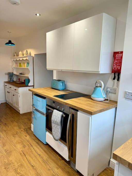 Holiday home Historic 'old Toll House' Shaldon Bridge Teignmouth