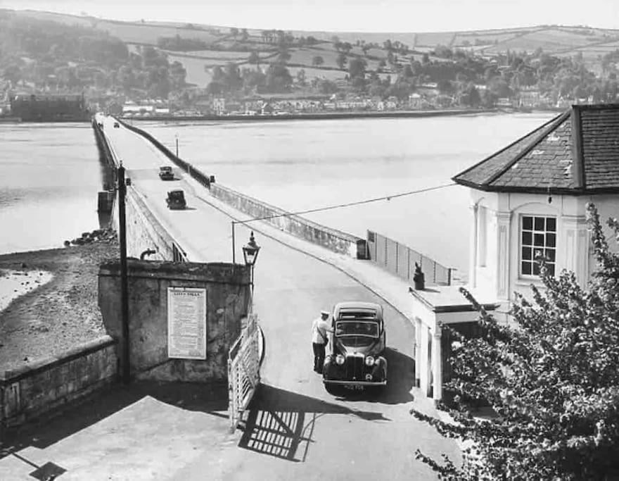 Holiday home Historic 'old Toll House' Shaldon Bridge