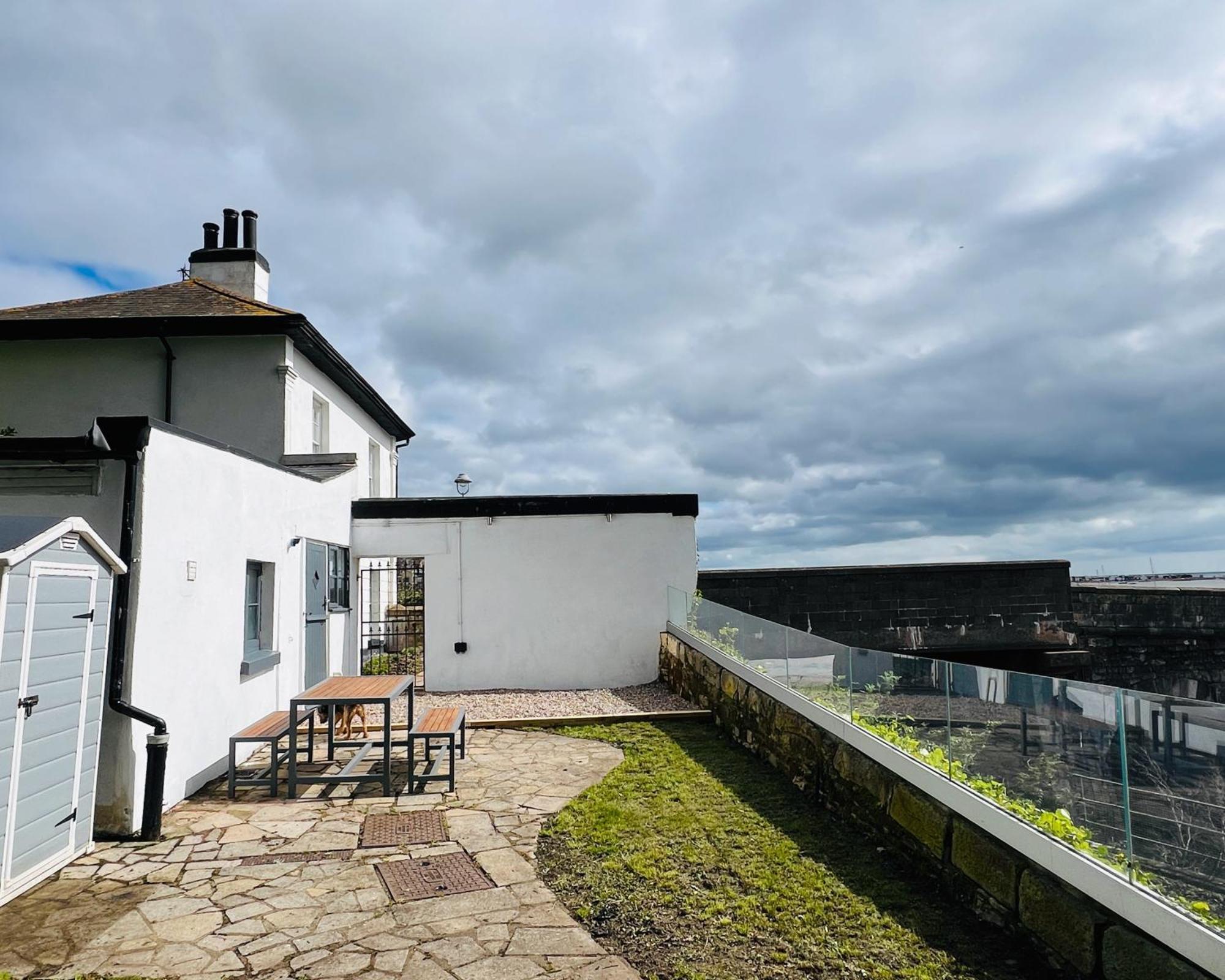 Holiday home Historic 'old Toll House' Shaldon Bridge Teignmouth
